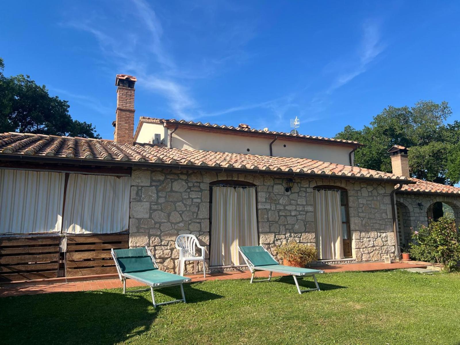 Agriturismo La Castellina Saturnia Bagian luar foto