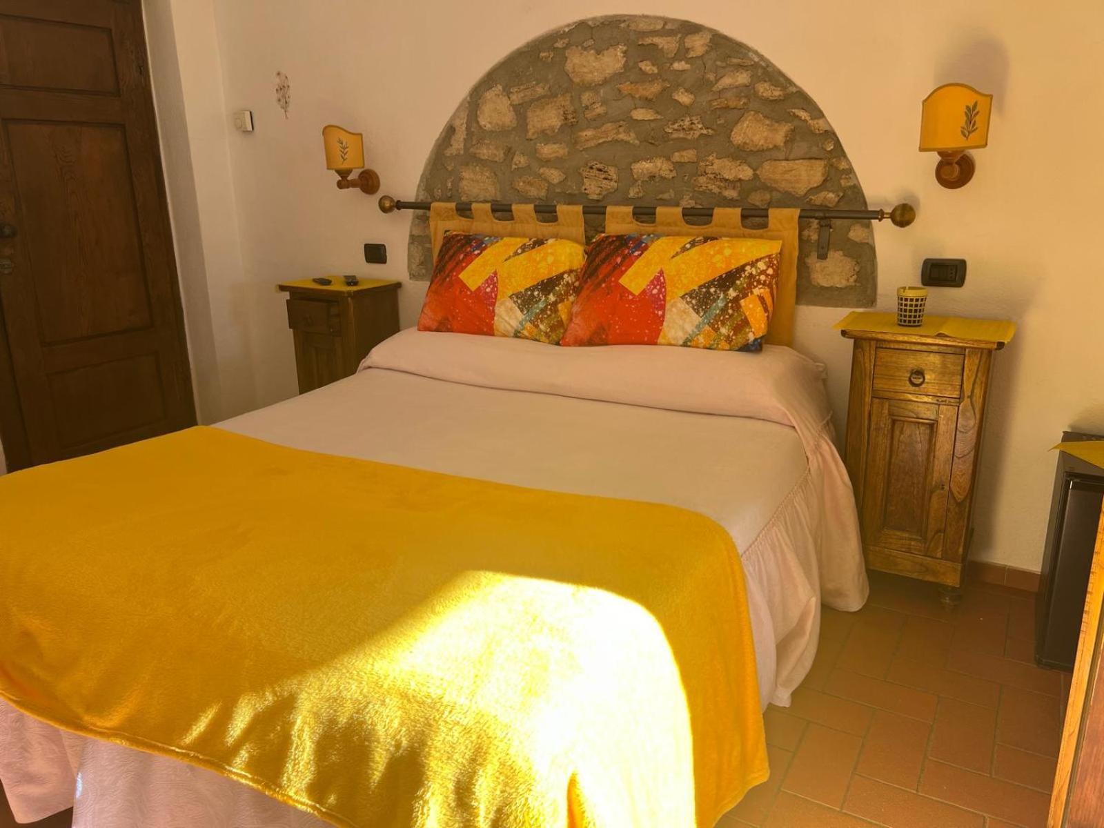 Agriturismo La Castellina Saturnia Bagian luar foto